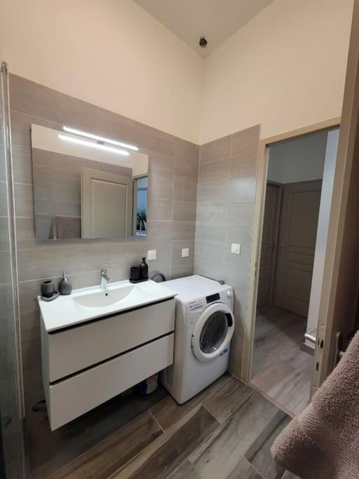 L'Orchidee, Proche De La Gare Avec Clim Et Terrasse Apartamento Narbona Exterior foto